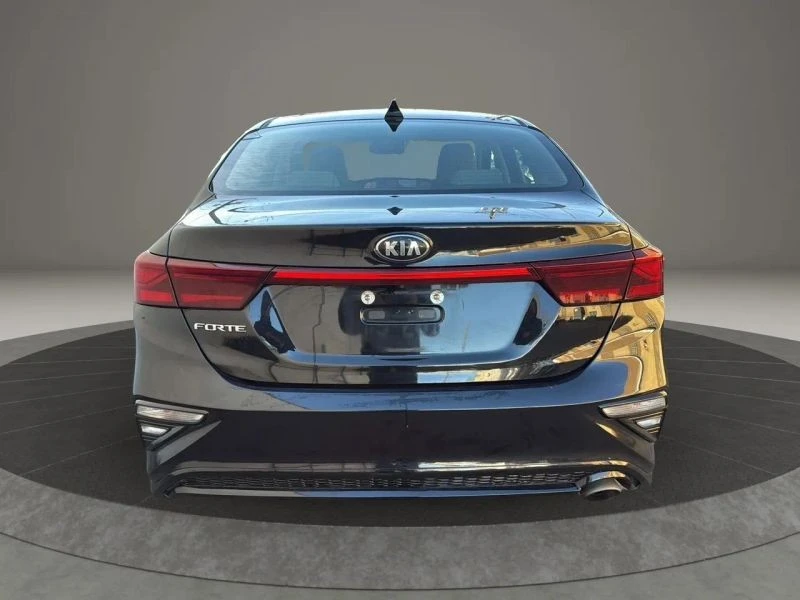 2019 Kia Forte - Image 6 of 12
