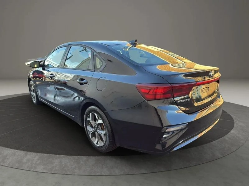 2019 Kia Forte - Image 7 of 12