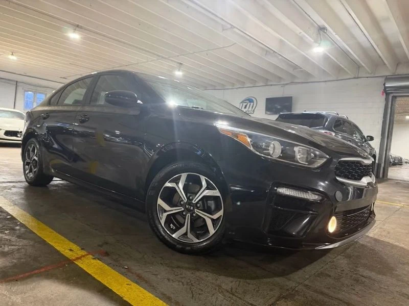 2019 Kia Forte - Image 5 of 12