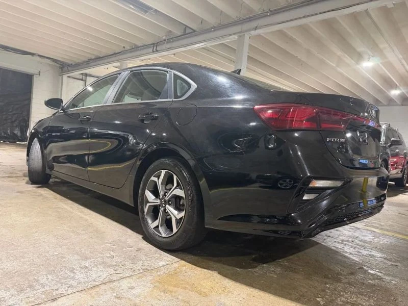 2019 Kia Forte - Image 3 of 12