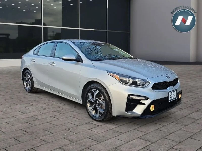 2019 Kia Forte - Image 7 of 12