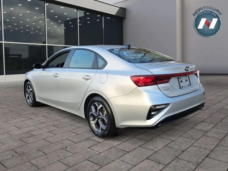 2019 Kia Forte - Image 3 of 12