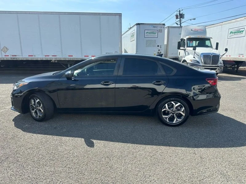 2019 Kia Forte - Image 8 of 12