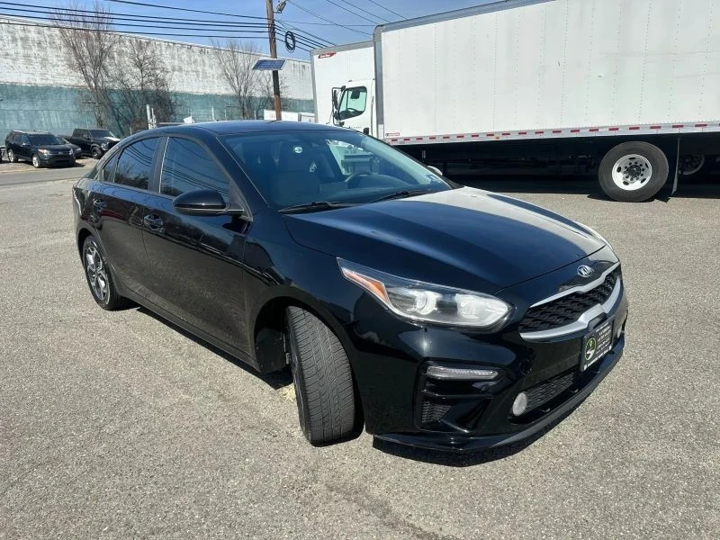 2019 Kia Forte - Image 3 of 12