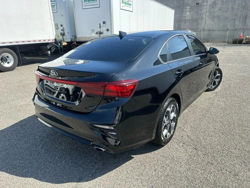 2019 Kia Forte - Image 5 of 12