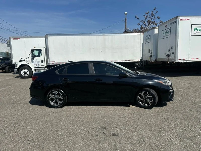 2019 Kia Forte - Image 4 of 12