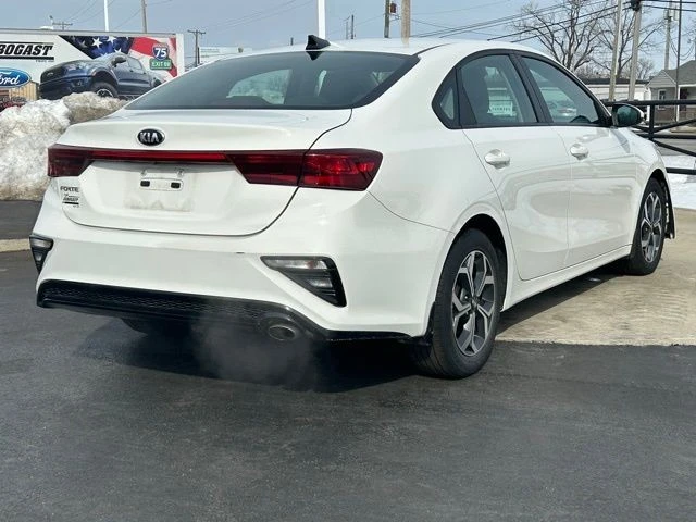 2019 Kia Forte - Image 7 of 9
