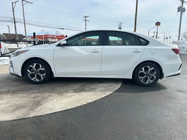 2019 Kia Forte - Image 4 of 9
