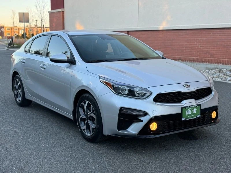 2019 Kia Forte - Image 3 of 12