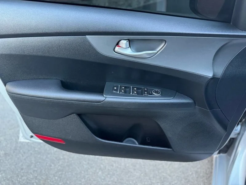 2019 Kia Forte - Image 12 of 12