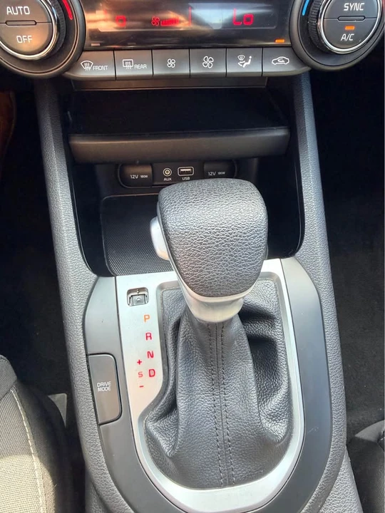 2019 Kia Forte - Image 12 of 14