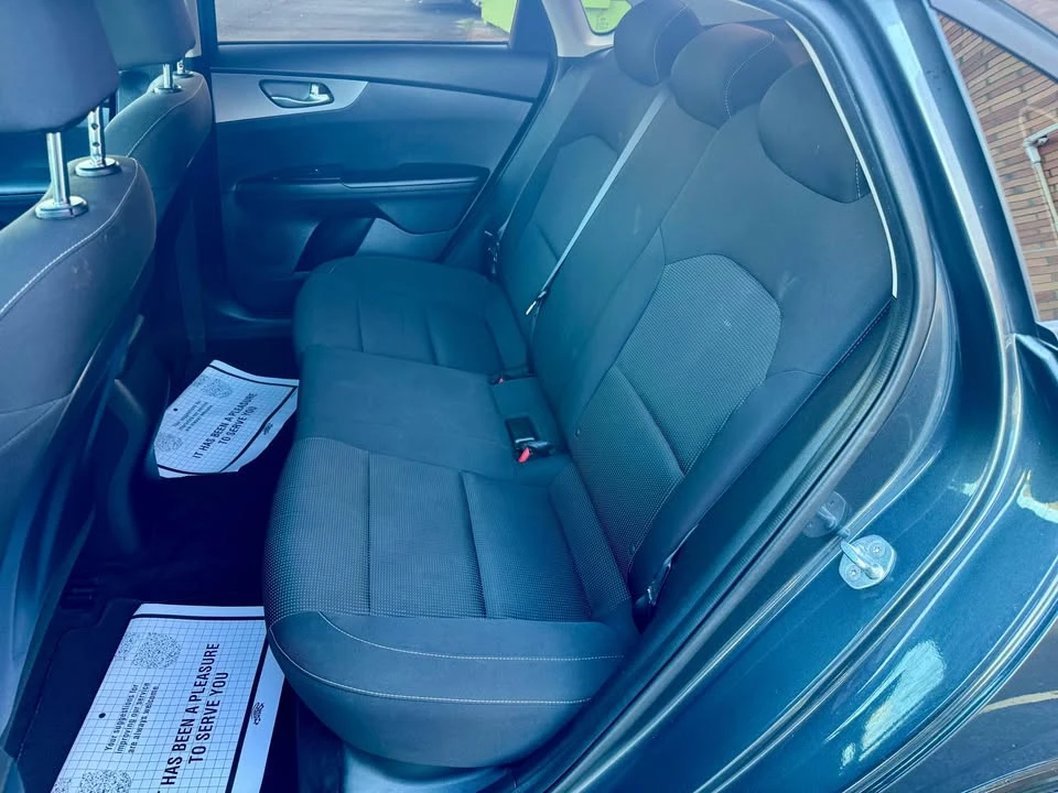 2019 Kia Forte - Image 10 of 20