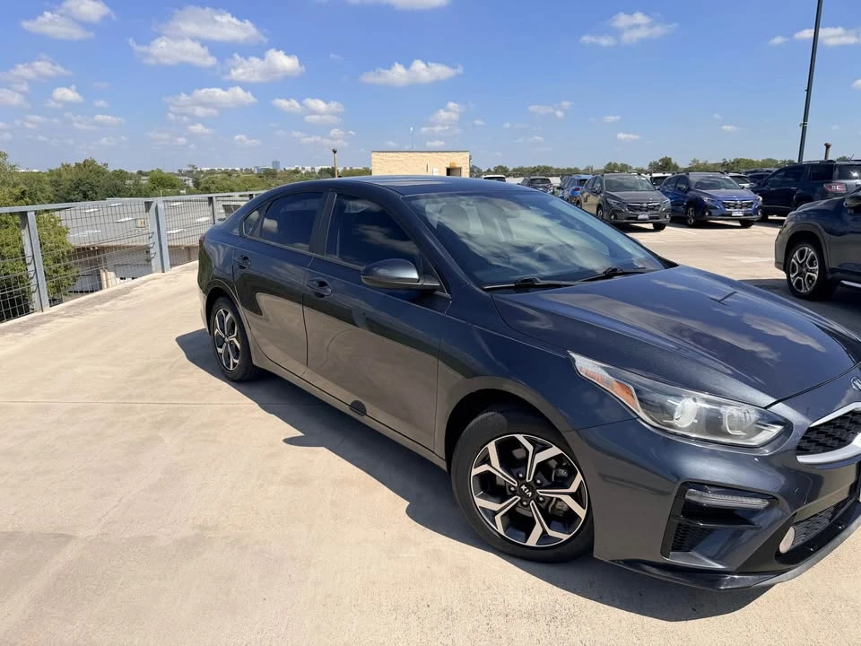 2019 Kia Forte - Image 2 of 14