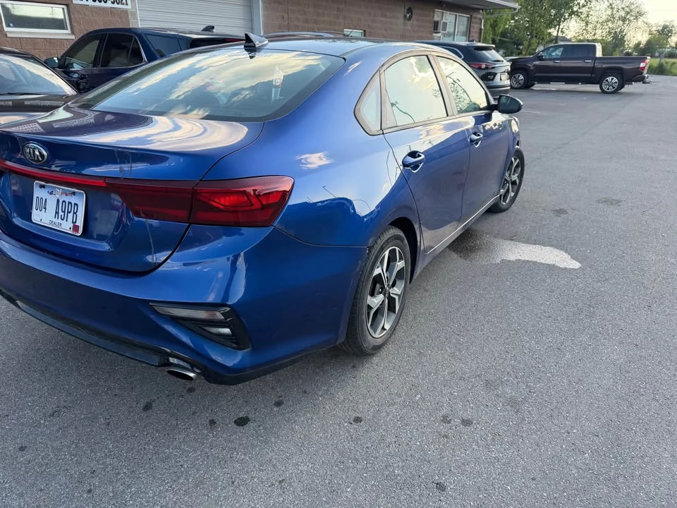 2019 Kia Forte - Image 5 of 9