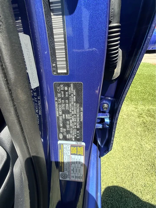 2019 Kia Forte - Image 12 of 15