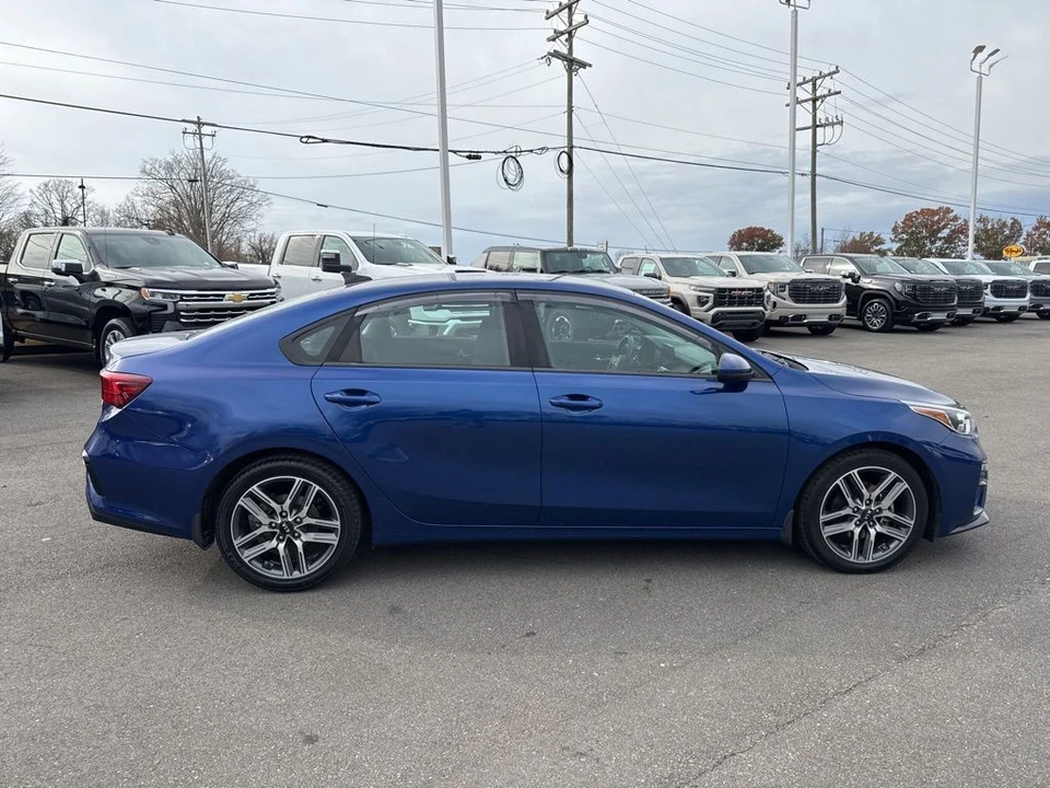 2019 Kia Forte - Image 6 of 12