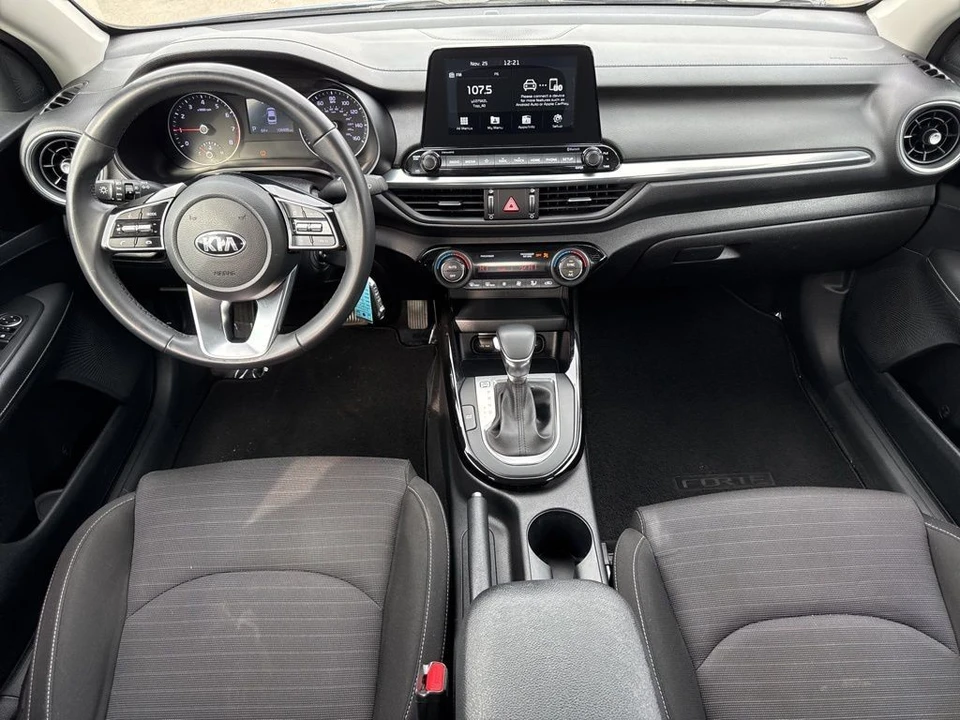 2019 Kia Forte - Image 11 of 12
