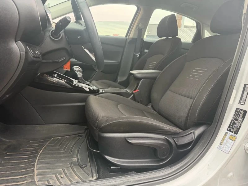 2019 Kia Forte - Image 11 of 12