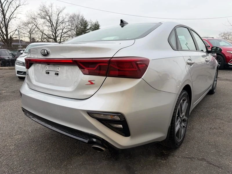 2019 Kia Forte - Image 5 of 12