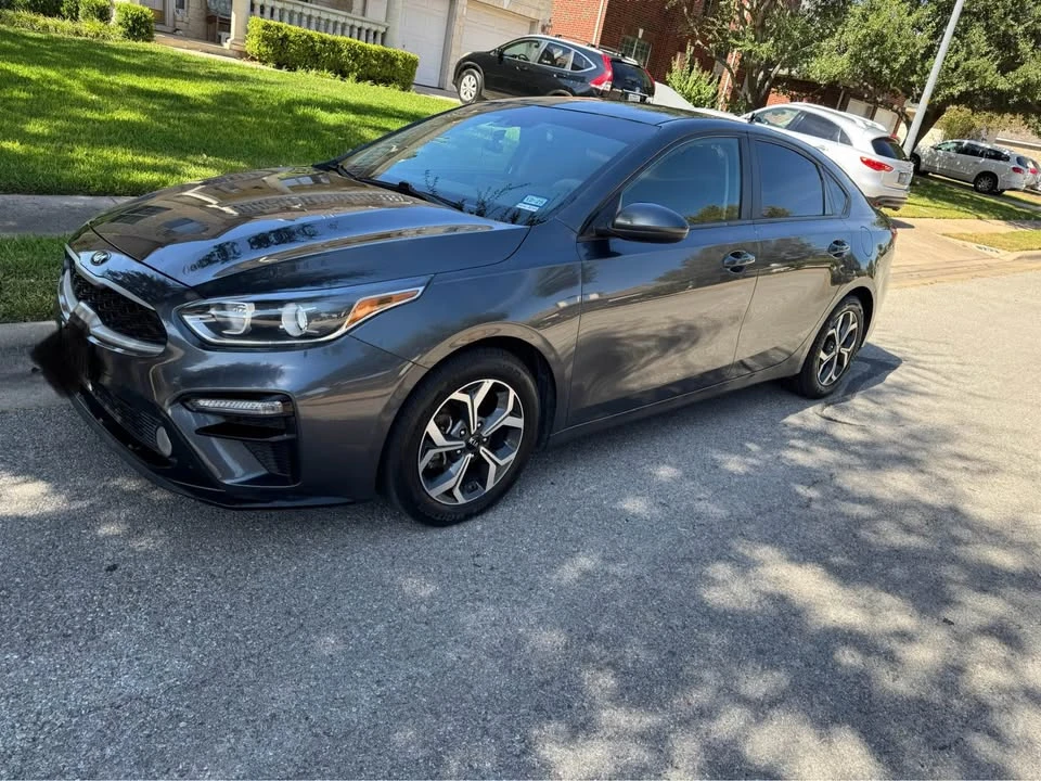 2019 Kia Forte - Image 2 of 7