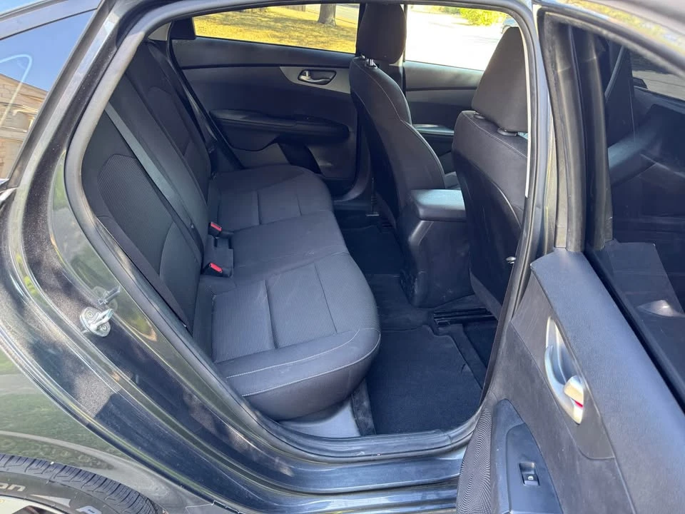 2019 Kia Forte - Image 5 of 7