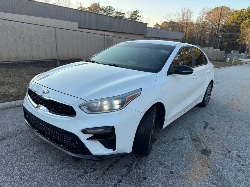 2019 Kia Forte - Image 2 of 11