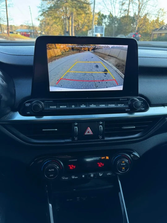 2019 Kia Forte - Image 9 of 11
