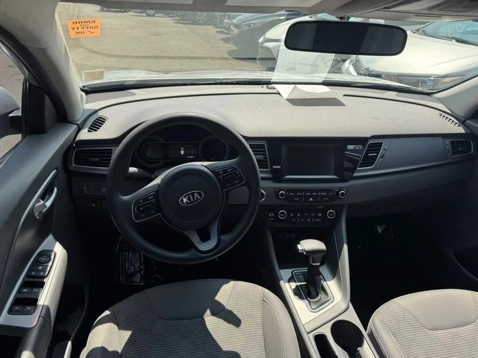 2019 Kia Niro - Image 11 of 17
