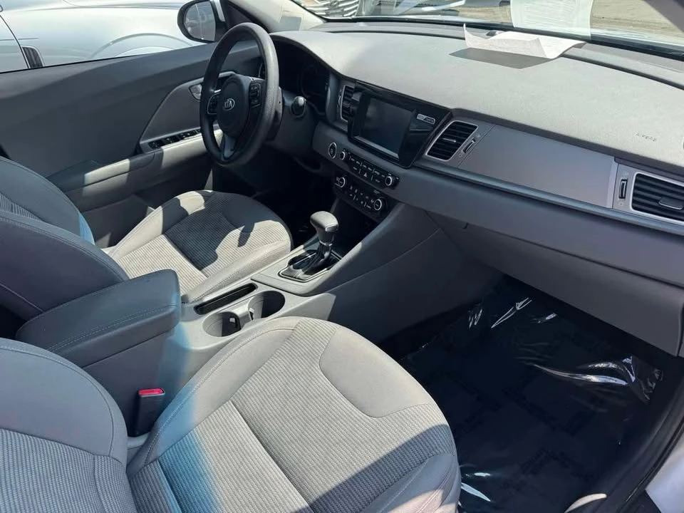 2019 Kia Niro - Image 12 of 17