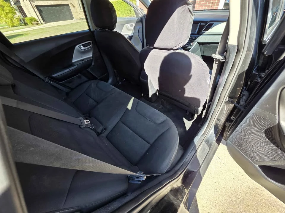2019 Kia Niro - Image 12 of 18