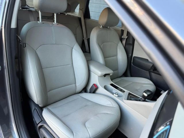 2019 Kia Niro - Image 15 of 21