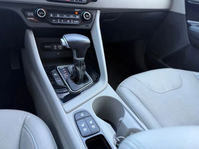2019 Kia Niro - Image 13 of 21