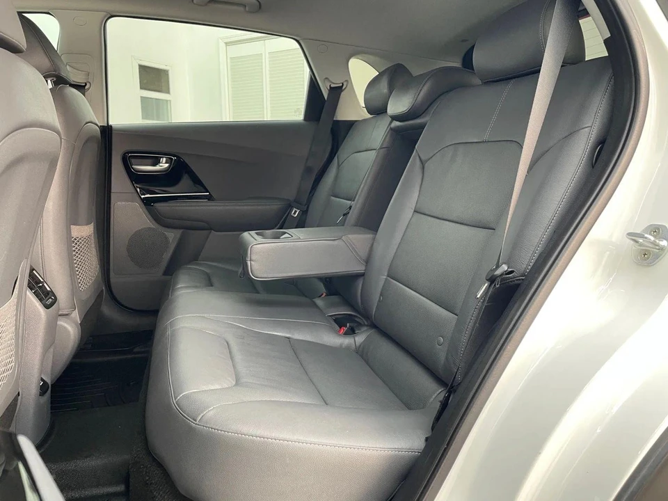 2019 Kia Niro - Image 14 of 21