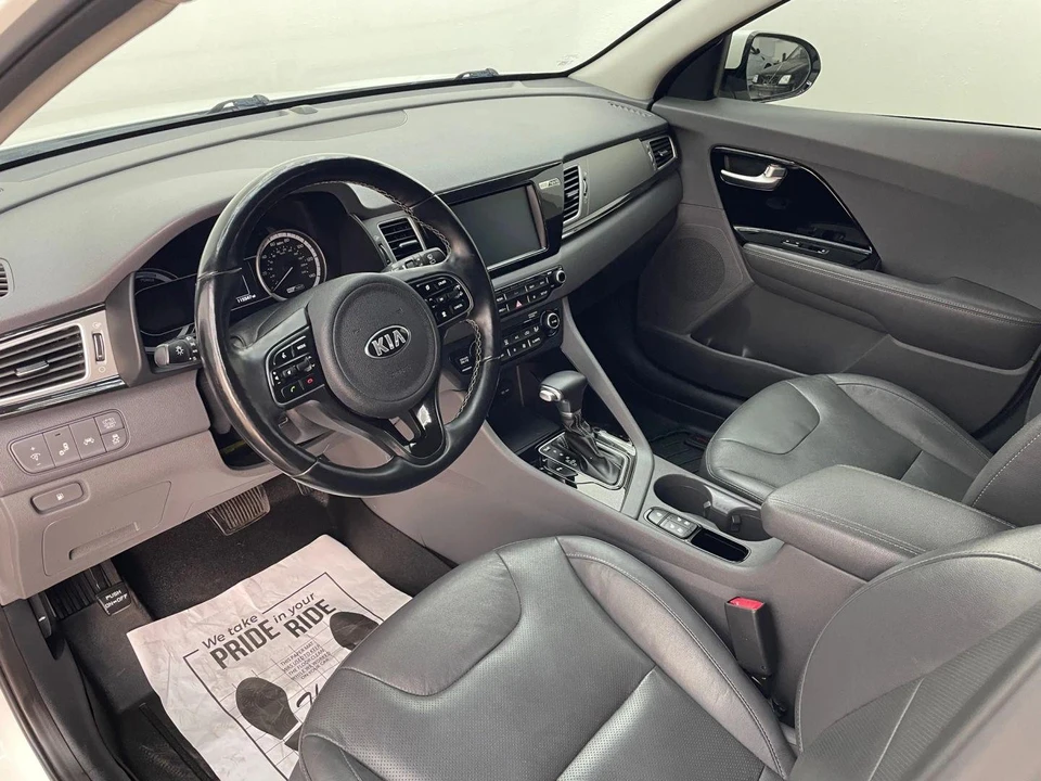 2019 Kia Niro - Image 12 of 21