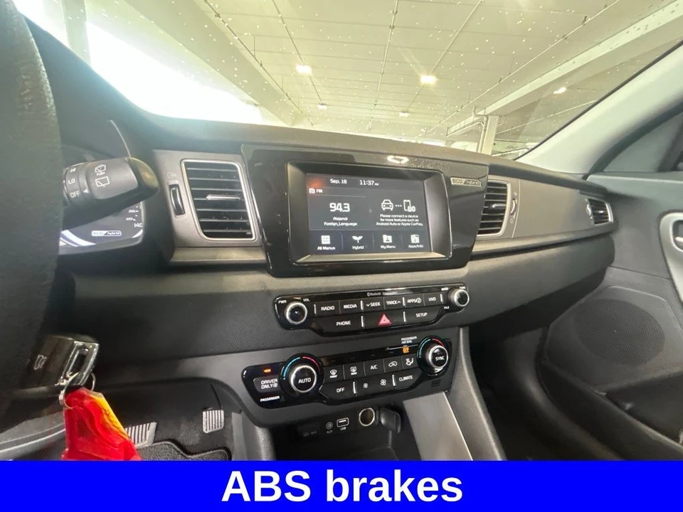 2019 Kia Niro - Image 11 of 12