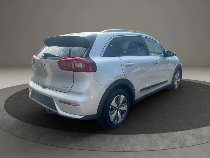 2019 Kia Niro - Image 5 of 12