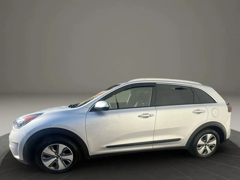 2019 Kia Niro - Image 9 of 12