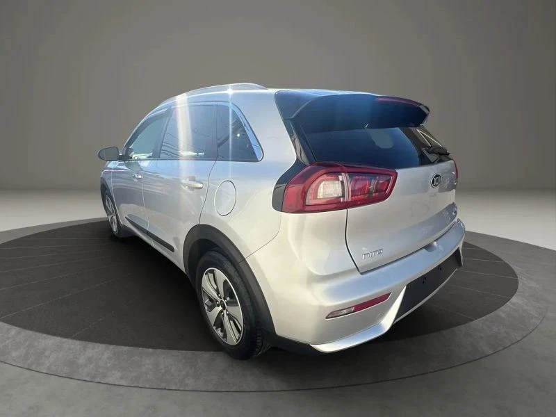 2019 Kia Niro - Image 7 of 12