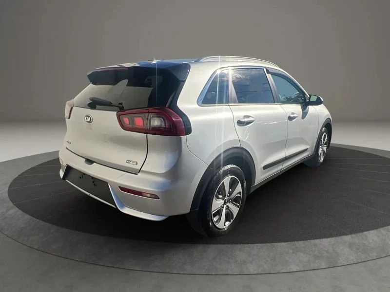 2019 Kia Niro - Image 5 of 12