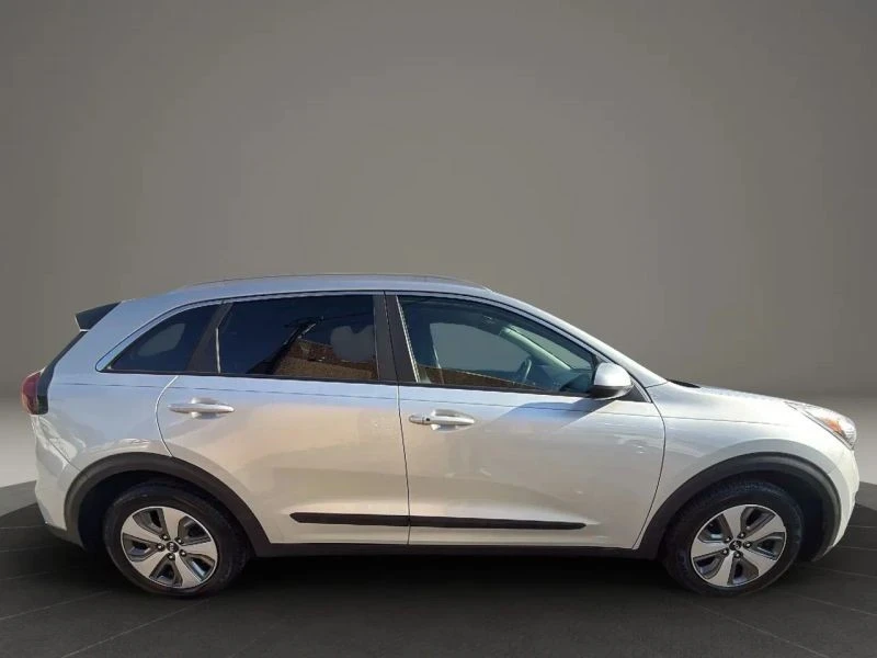 2019 Kia Niro - Image 4 of 12