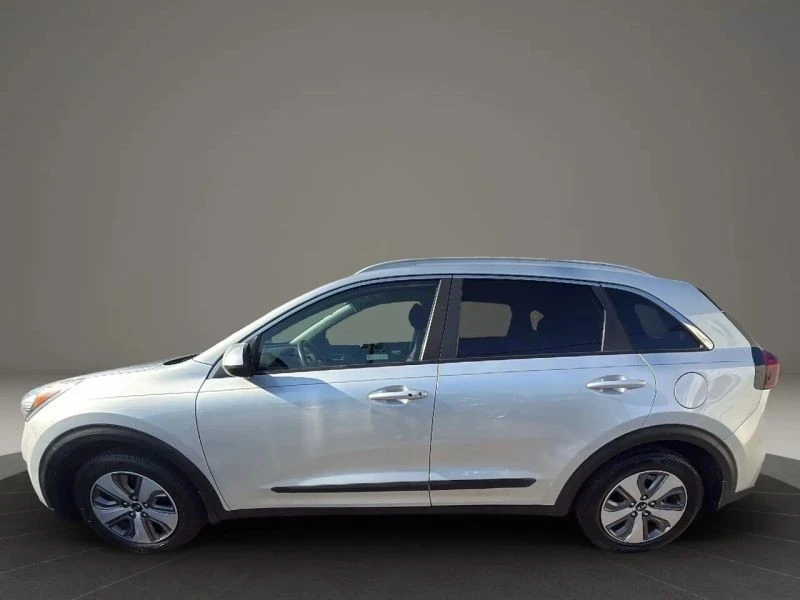 2019 Kia Niro - Image 8 of 12