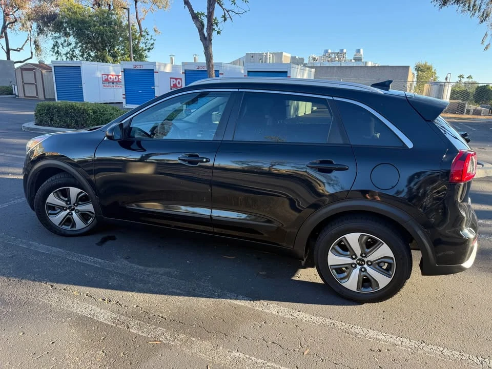 2019 Kia Niro - Image 8 of 20