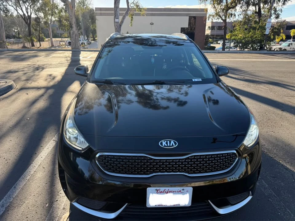 2019 Kia Niro - Image 2 of 20