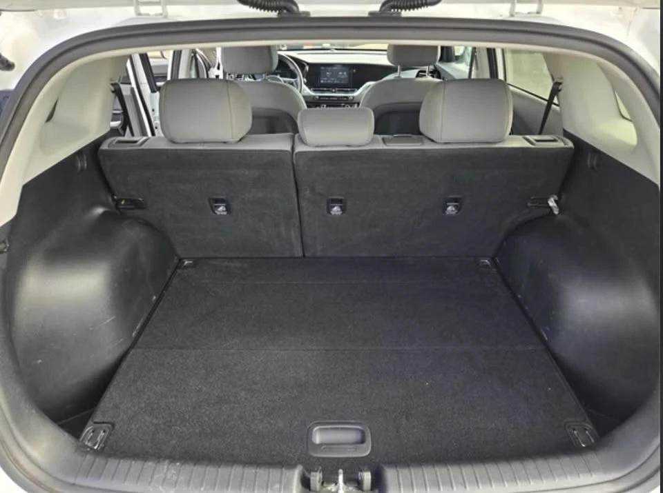 2019 Kia Niro - Image 6 of 10