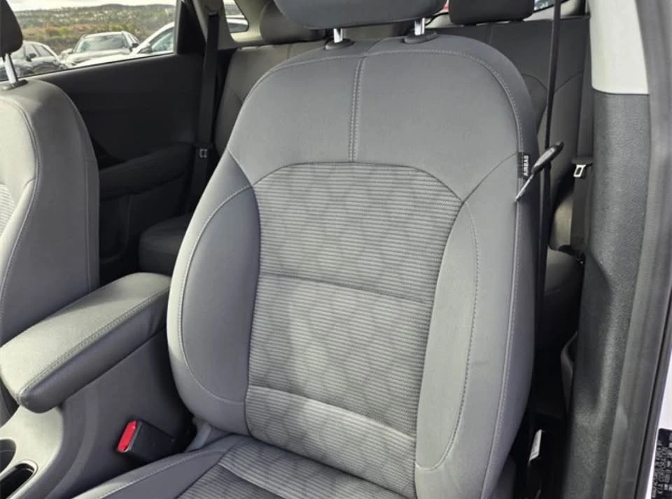 2019 Kia Niro - Image 9 of 10