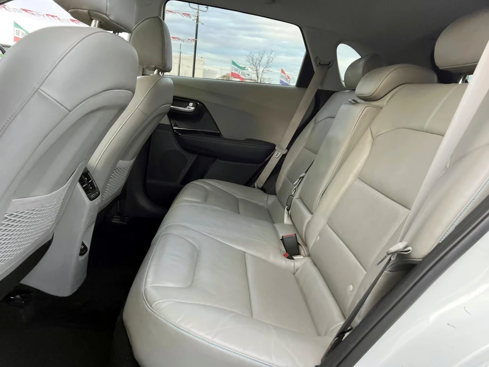 2019 Kia Niro - Image 13 of 21
