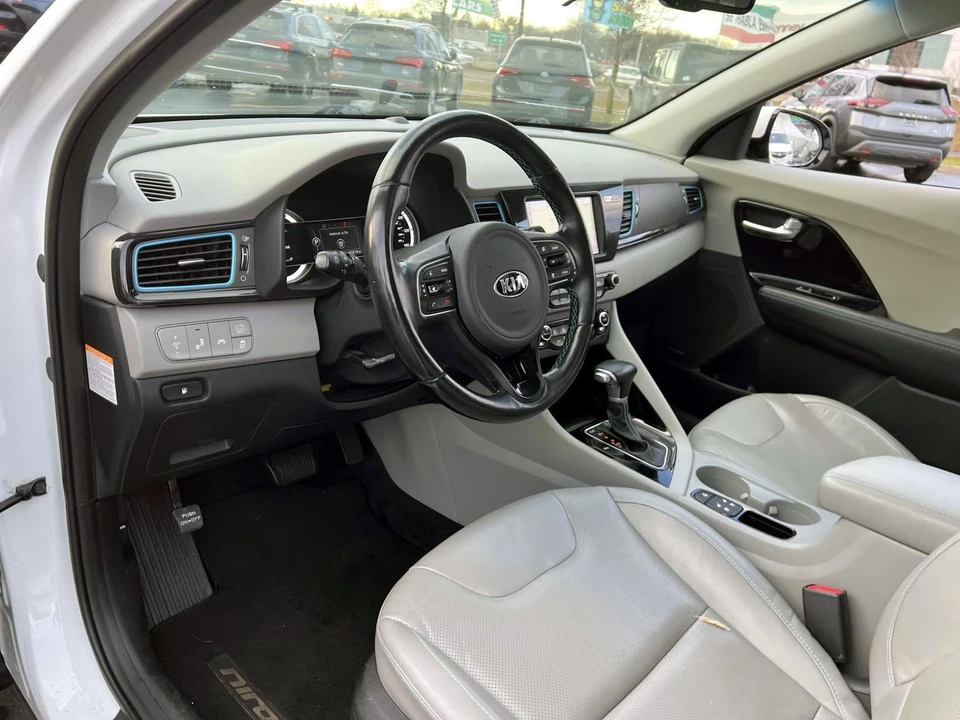 2019 Kia Niro - Image 8 of 21
