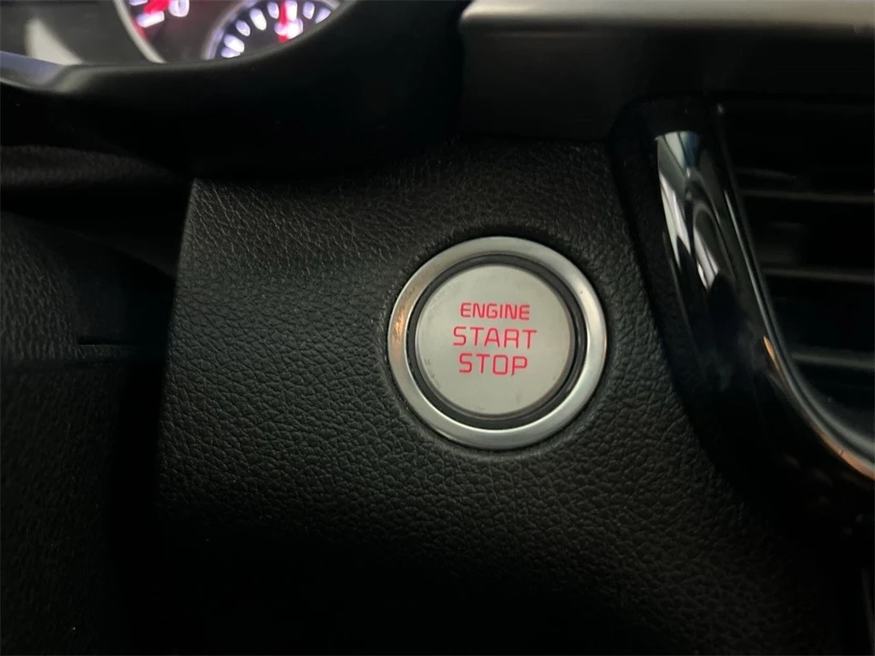 2019 Kia Optima/K5 - Image 16 of 21