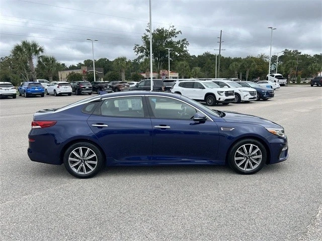 2019 Kia Optima/K5 - Image 9 of 21