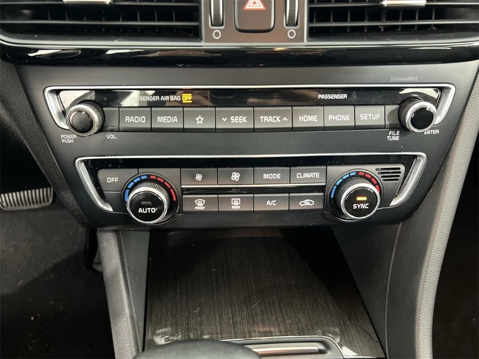2019 Kia Optima/K5 - Image 16 of 21
